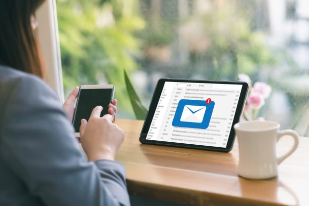 e-mail